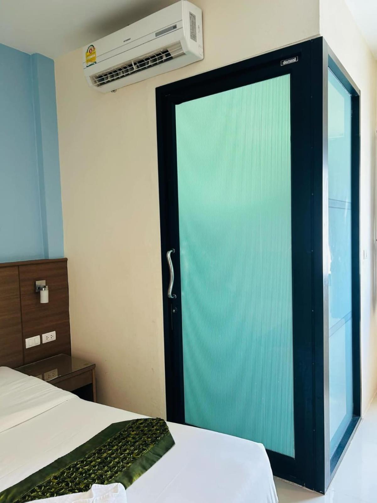 Royal Waves Hotel Patong Ngoại thất bức ảnh