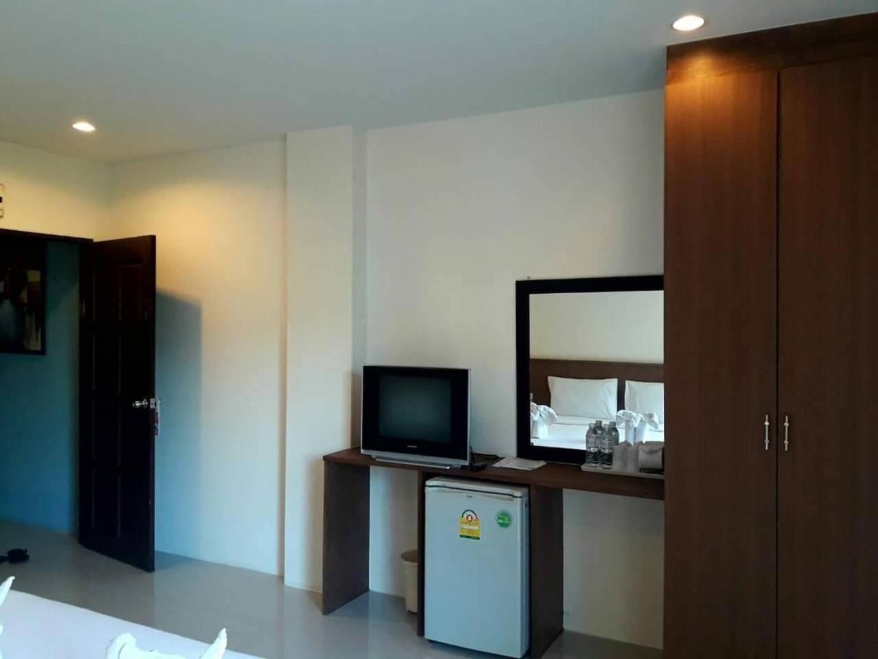 Royal Waves Hotel Patong Ngoại thất bức ảnh